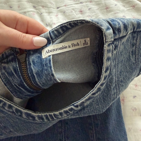 A&F Denim Mini Dress - Picture 4 of 6